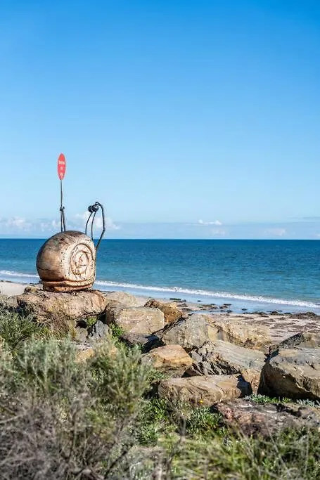 Apartment Aqua By The Sea - 1Br, Beachfront, Pool & Gym Henley Beach South